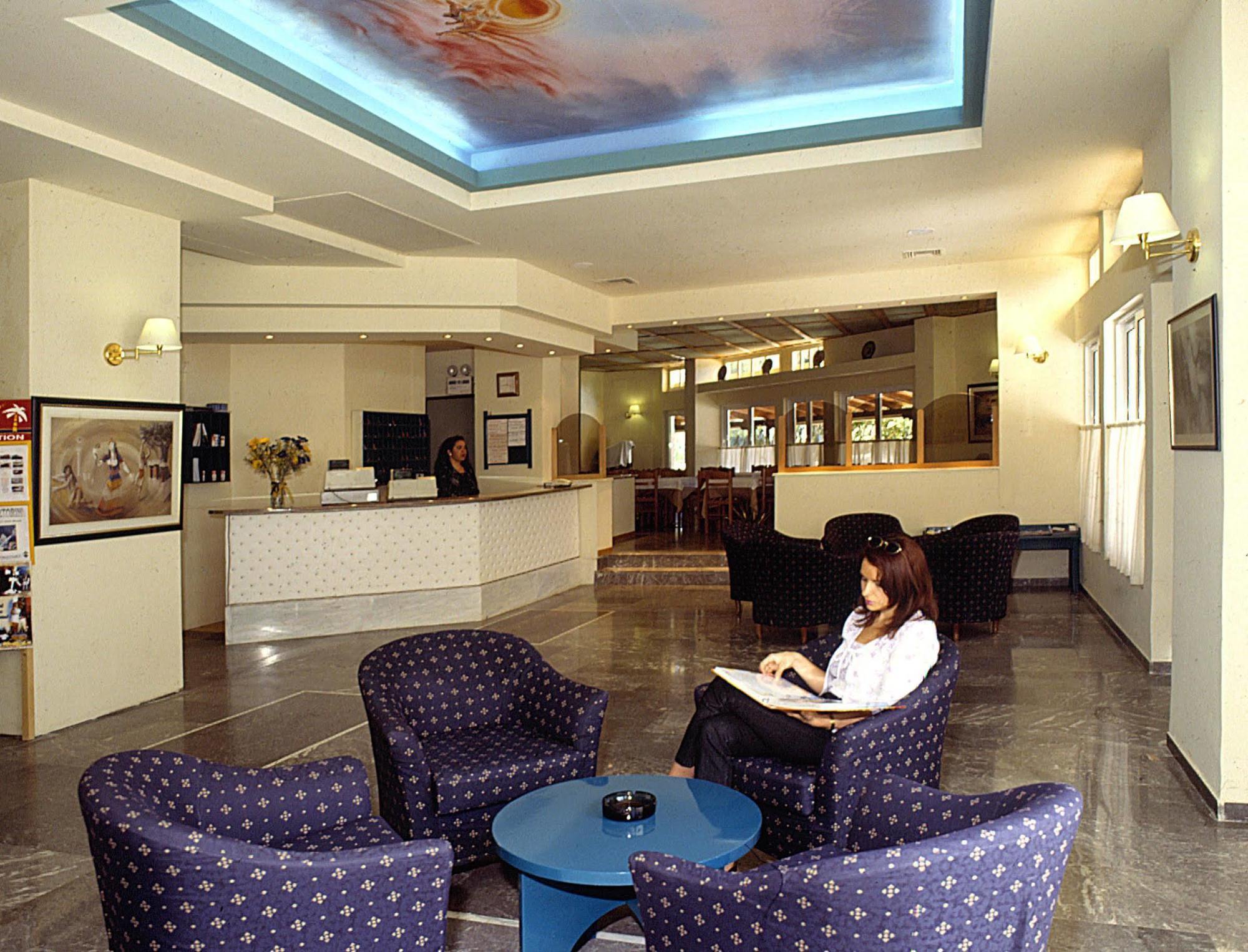 Hotel Ilios Hersonissos  Esterno foto